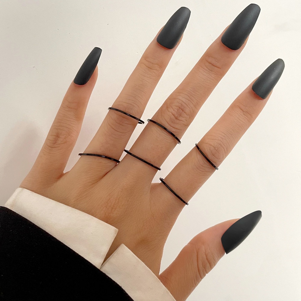 3-13pcs / Set Cincin Tumpuk Kombinasi Warna Hitam Gaya Simple Untuk Pria