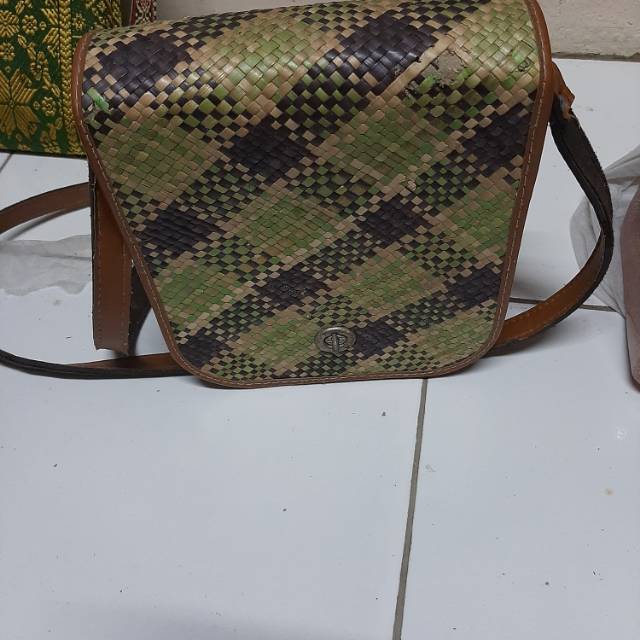 Tas tikar