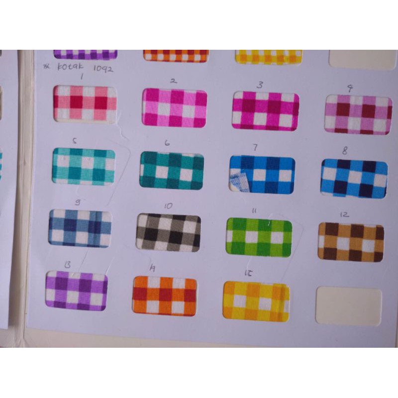 KAIN KATUN 30s MOTIF KOTAK BESAR