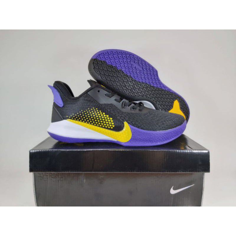 Sepatu Basket Kobe Mamba Fury Low Black Yellow