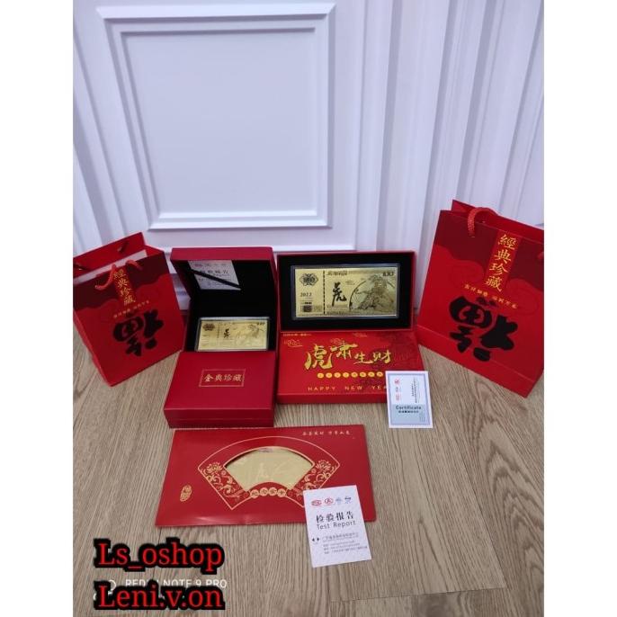 

Hadiah / Souvenir imlek / Kado Imlek Angpao Emas lembar + kotak + Bag