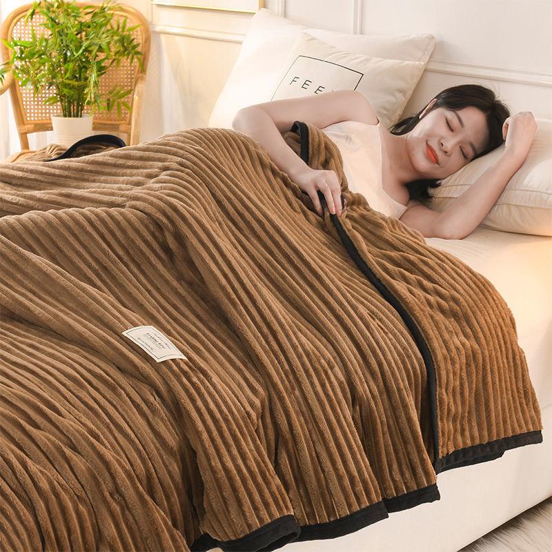 Selimut Bulu Halus Salur Dewasa Motif Polos Aesthetic Murah Terlaris Elegant 180x200 New Arrival-COKLAT