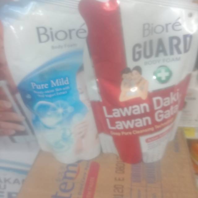 Biore sabun cair 450ml