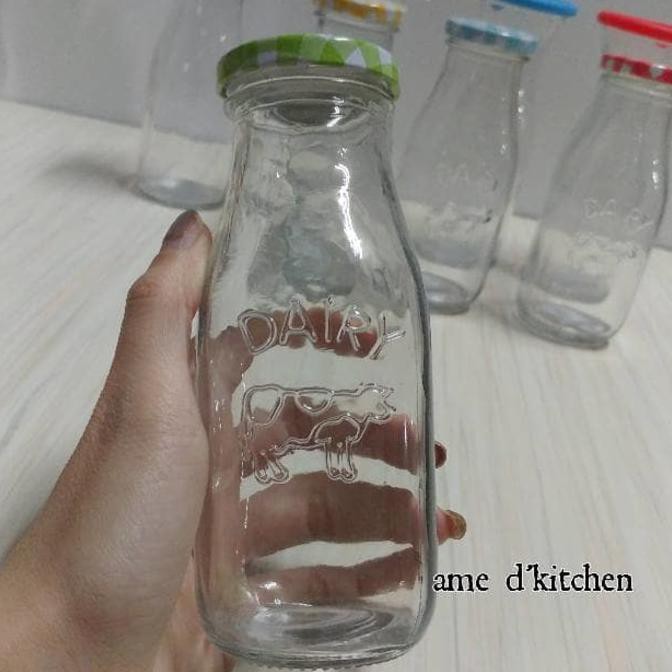 Botol Kaca Dairy Tutup Kotak