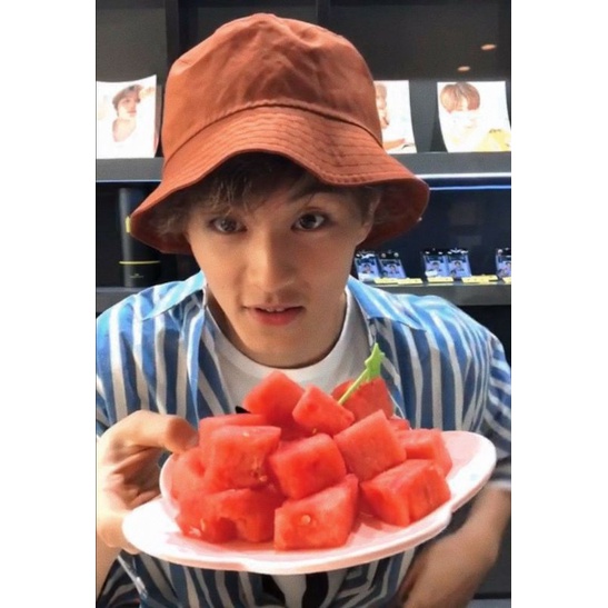 custom kartu mainan morklyf