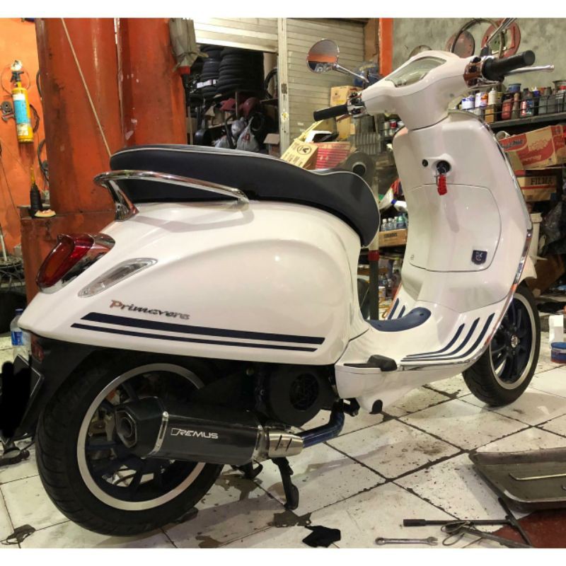 knalpot remus header blue for vespa matic