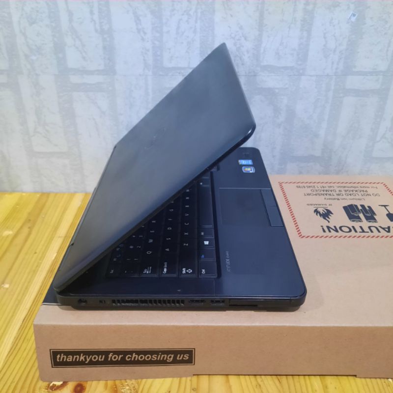 Laptop DELL LATITUDE E5440 Cor i5-4310 Ram 4GB HDD 500GB Vga Intel HD Graphic Family Windows 10