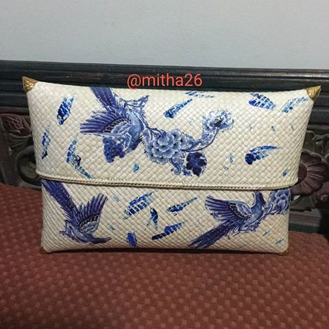 

CLUTCH Lukis putih