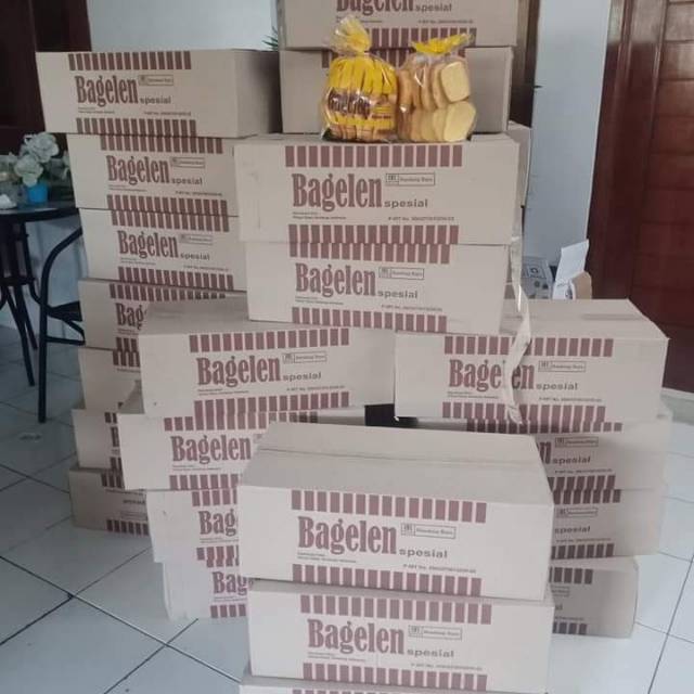 Snack snack Bagelen Bandung raya per dus