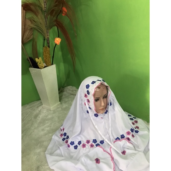 Mukena terusan bahan polino silk