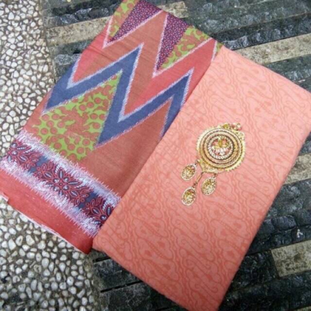 set kain batik dan embos