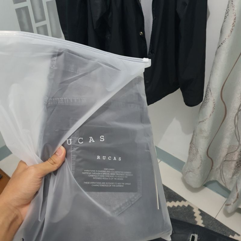 Rucas Graphite dan flanel Rucas Onyx