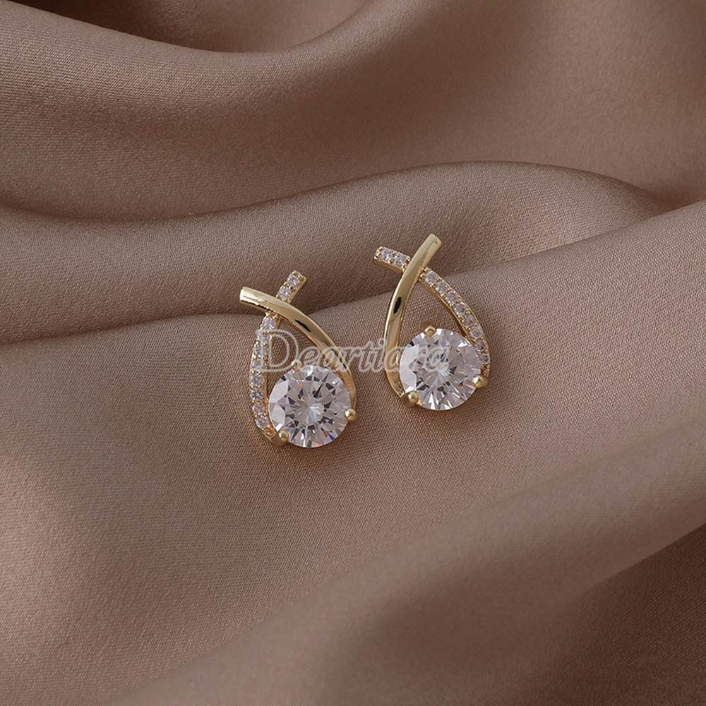 Anting Tusuk Gantung Temperament Bahan Silver Desain Salib Hias Zircon Untuk Wanita