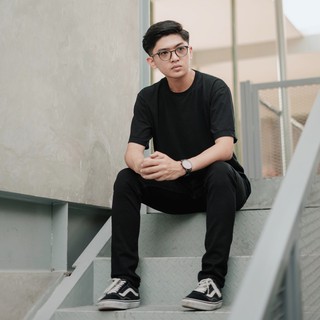 Superego Celana Jeans pria Hitam Skinny Stretch 12oz Superego Celana Jeans pria Hitam Skinny Stretch 12oz