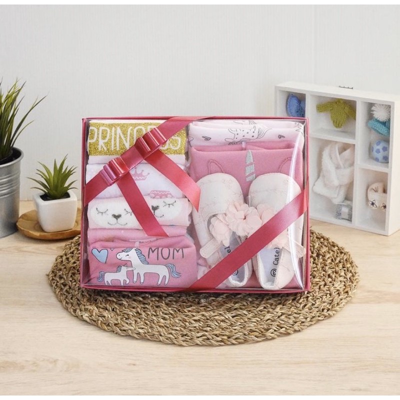 

hampersbayiperempuan/kadobayi/babygiftset/parcelbayi/hampersbayinewborn