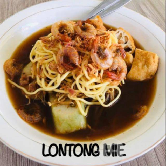 

Lontong Mie Surabaya