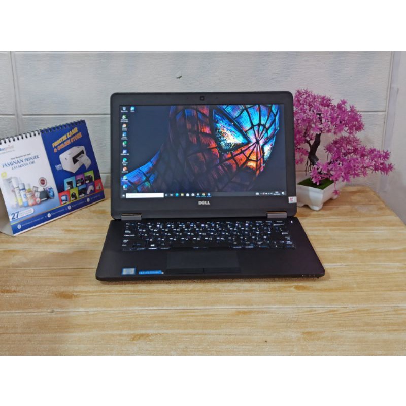 DELL LATITUDE E7270  Intel Core i5-6300U
