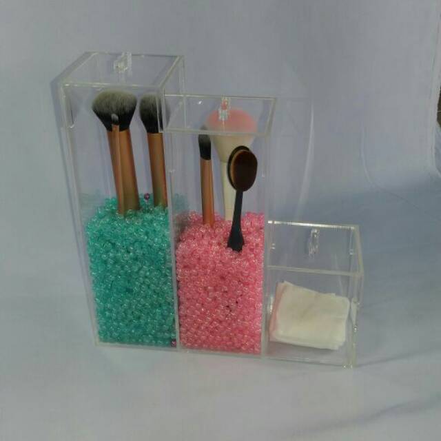 

Acrylic brush holder 2