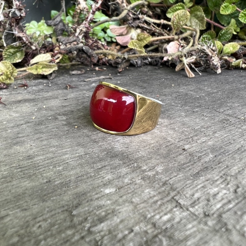 Cincin Red Opal Warna Merah Rubi Red Pigeon Ring Gold Titanium Stainless Steel Tahan Luntur Anti Karat