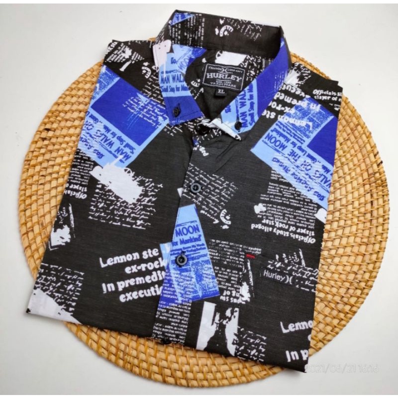 kemeja pria lengan pendek/kemeja motif koran/kemeja printing/kemeja pria