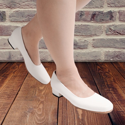 Zavatu Sepatu Pantofel Perawat Wanita Warna Putih