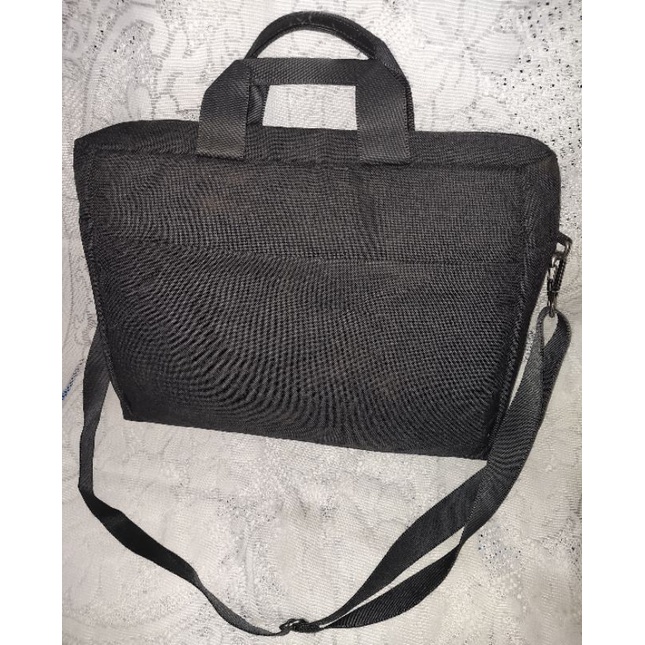 tas laptop basic Elle kanvas hitam combi kulit.