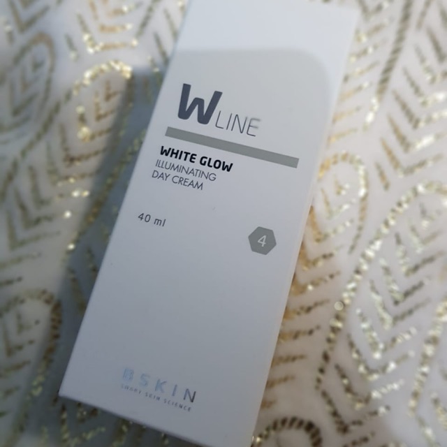 W4 illuminating Day cream -Bskin w line white glow