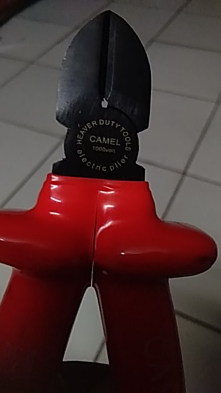 Tang Listrik Potong 6 Inch Camel