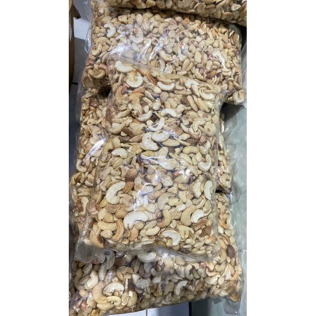 

Kacang mede/ kacang mete/kacang Mente pecah sulawesi asli belah campur kiloan