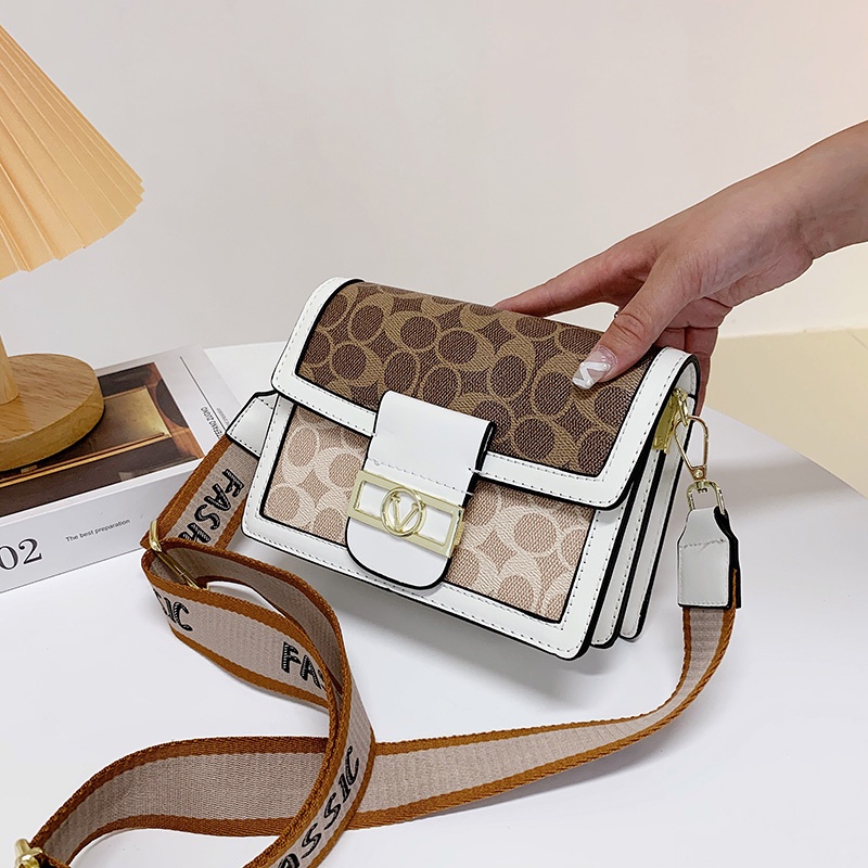 (2Pc Bisa 1Kg)GTBI998875243 New arrival  !!! Tas Selempang  Wanita Import Premium