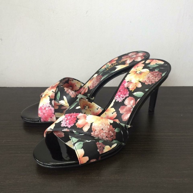 NINE WEST flowery black alto heels original sale price