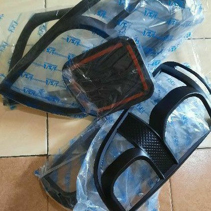 Garnis Lampu Mobil Hilux Vigo 2009- 2014