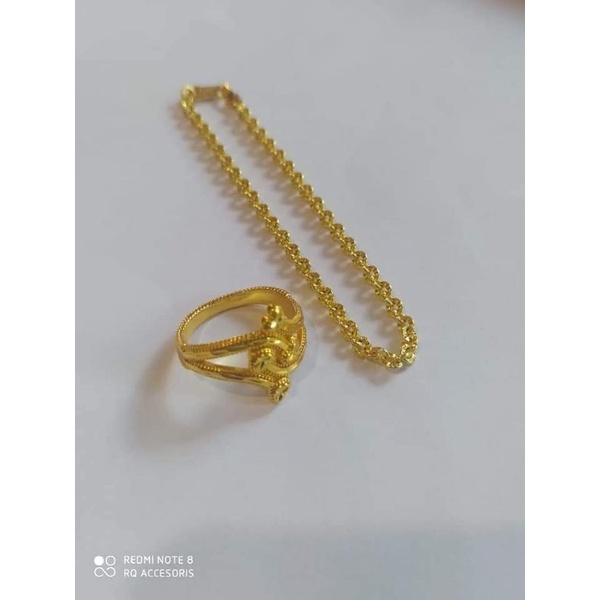 satu set perhiasan koin 91