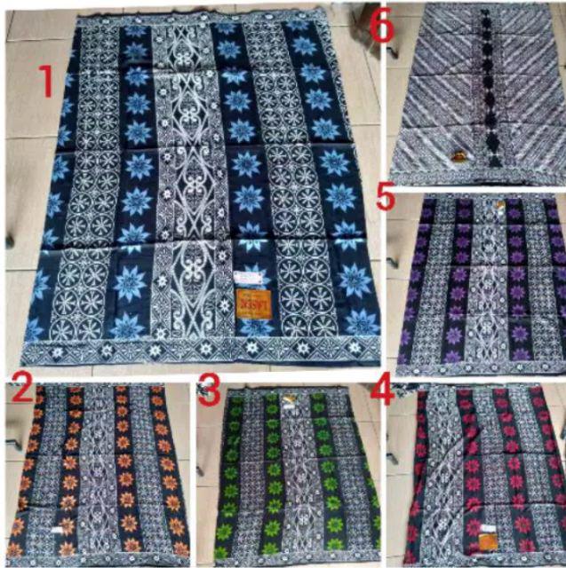 Gus Azmi / Sarung Batik / Sarung Santri Putri /