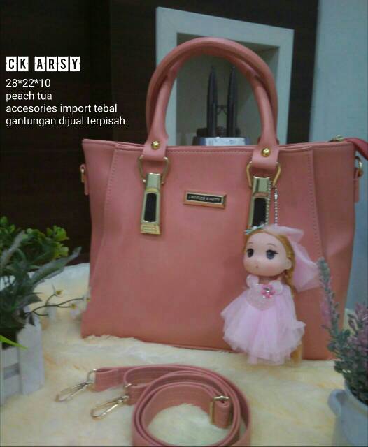 YA 529 - Ck arsy/ tas wanita selempang / tas charles n keith