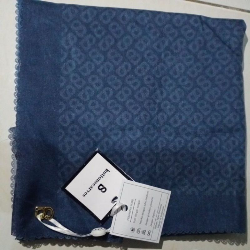 buttonscarves tapis oxford blue