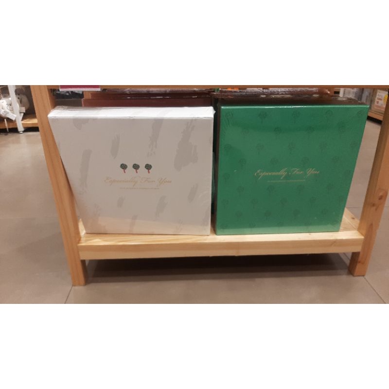 

Gift box miniso