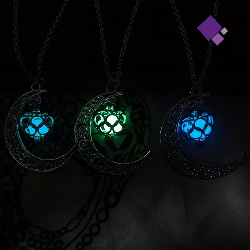 Kalung Rantai Dengan Liontin Bulan Sabit Warna Turquoise Untuk Hadiah Halloween