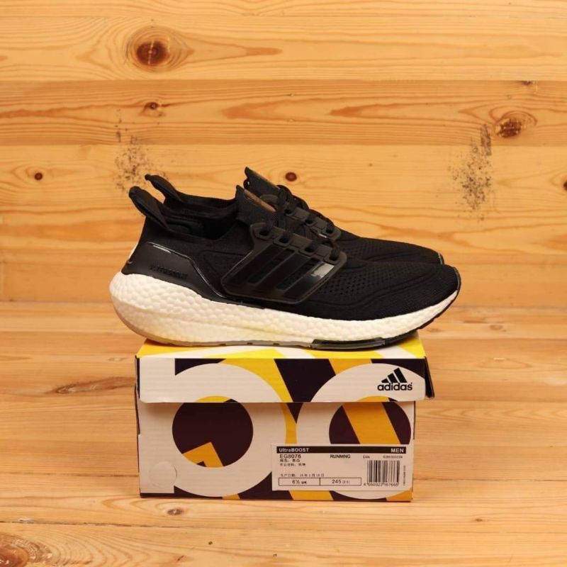 ADIDAS ULTRABOOST 21 BLACK WHITE