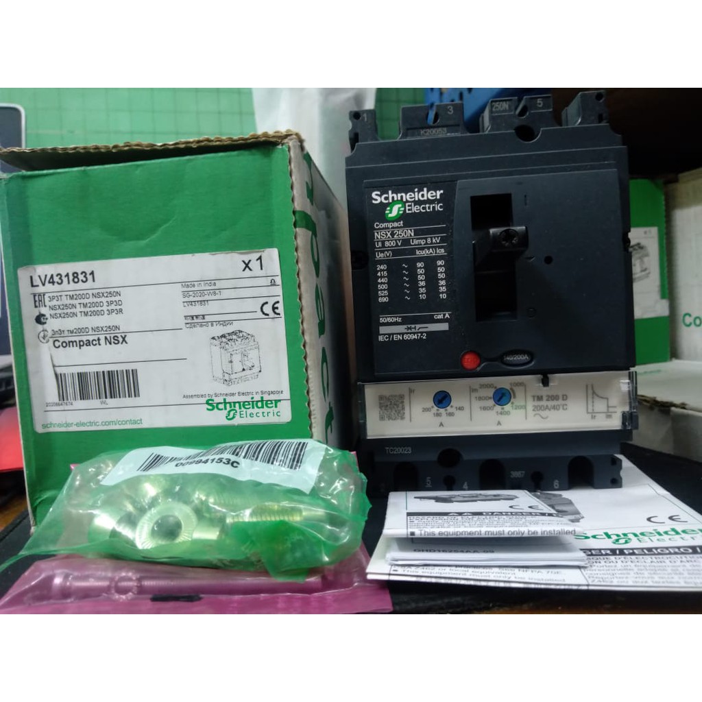 MCCB COMPACT NSX LV431831 NSX250N SCHNEIDER