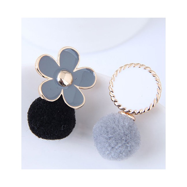 LRC Anting Tusuk Fashion Flower Shape Decorated Pom Earrings