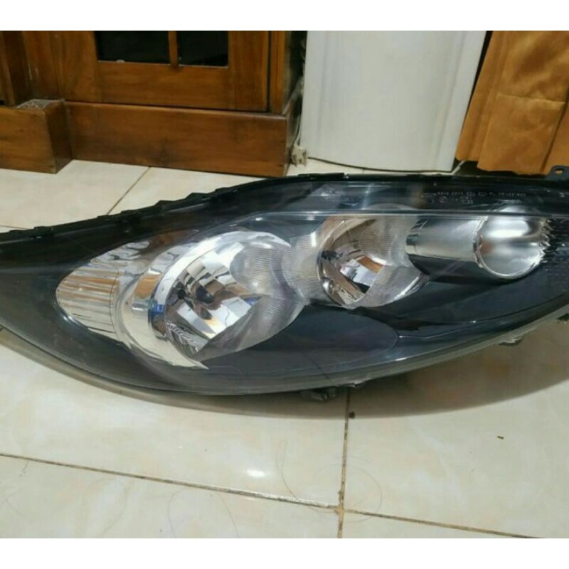 headlamp lampu depan ford fiesta 2011 2012