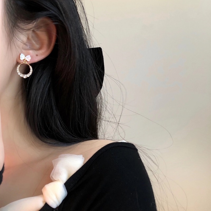 Anting Giwang Simple Elegan Gaya Retro Korea Model Geometri Dengan Zircon Untuk Wanita