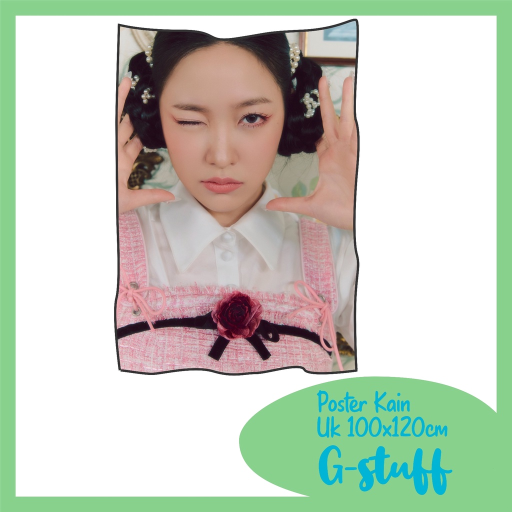 POSTER KAIN/TAPESTRY RED VELVET YERI