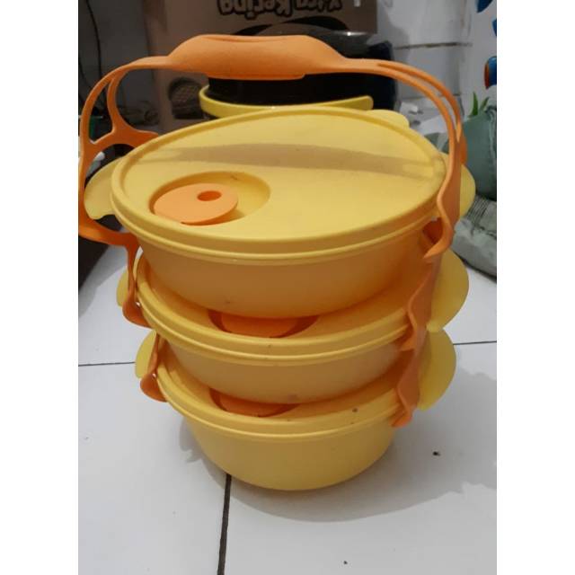 Rantang 3 susun Tupperware