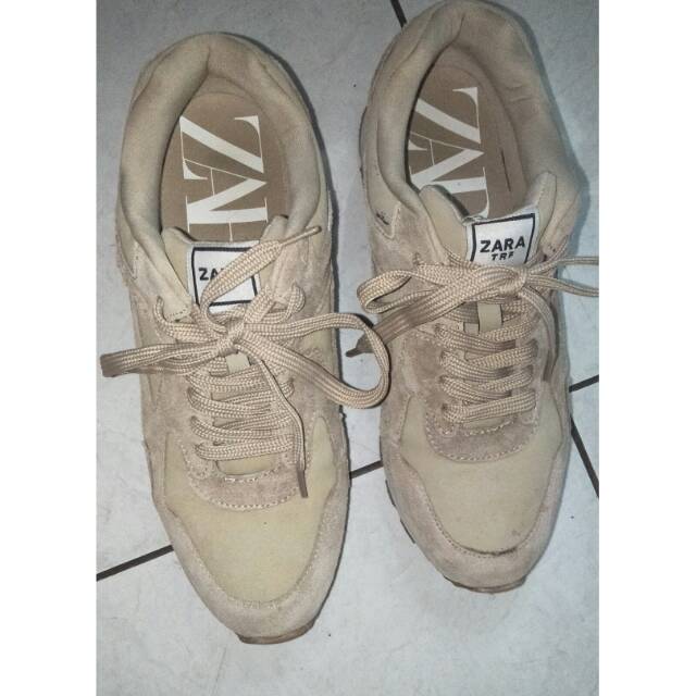 Preloved sneakers zara / sepatu zara