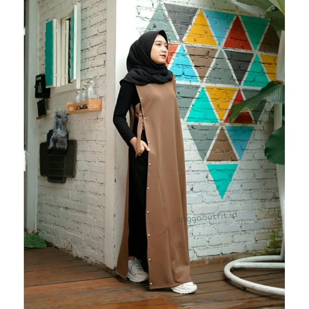 Outer Mutiara | MOSCREPE