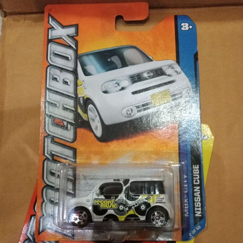 Matchbox Jeep huricane, Audi R8, Dodge ram srt, Ford Mustang, Nissan cube