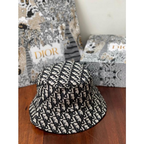 Topu/Bucket hat wanita Christian Dior mirror quality