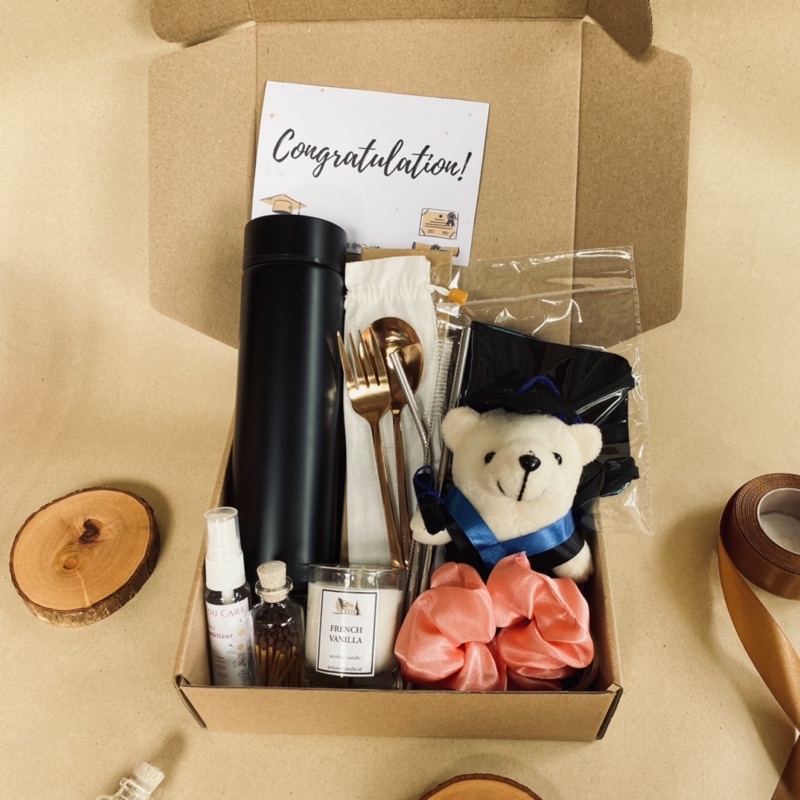 

(NEW) Hampers Gift Cewek (Graduation/Birthday)